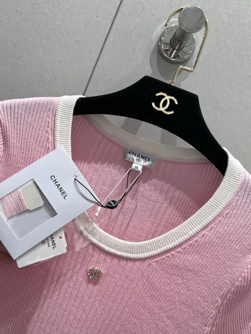 Unisex Chanel T-Shirts 107780