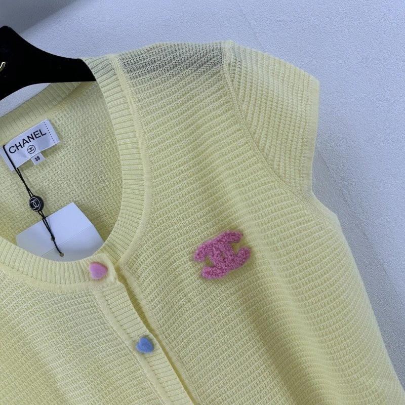 Practical Chanel T-Shirts 107761