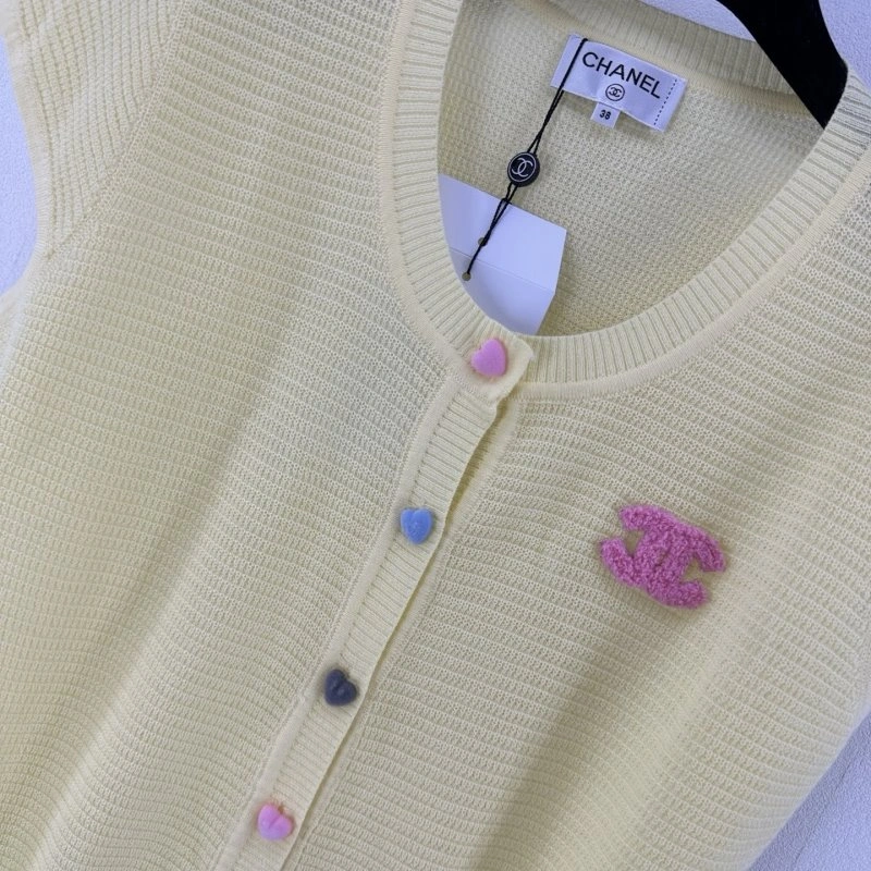 Practical Chanel T-Shirts 107761