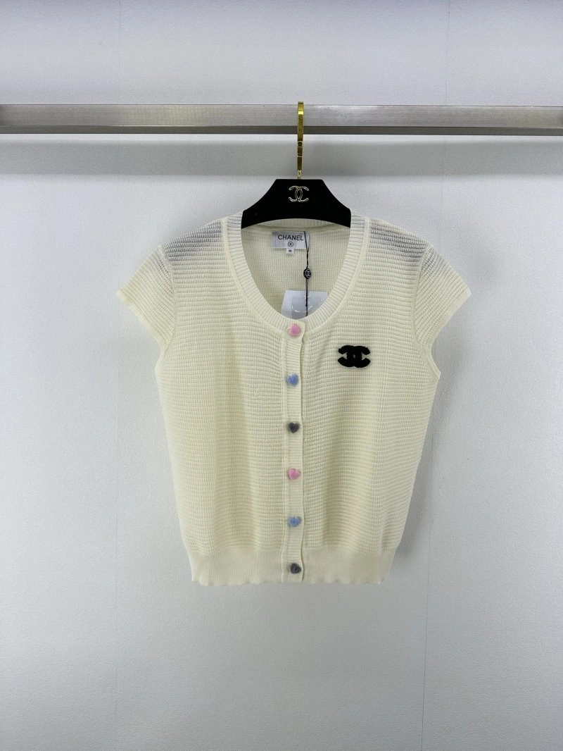 Minimalist Chanel T-Shirts 107759