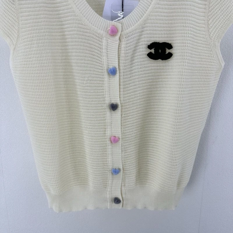Minimalist Chanel T-Shirts 107759