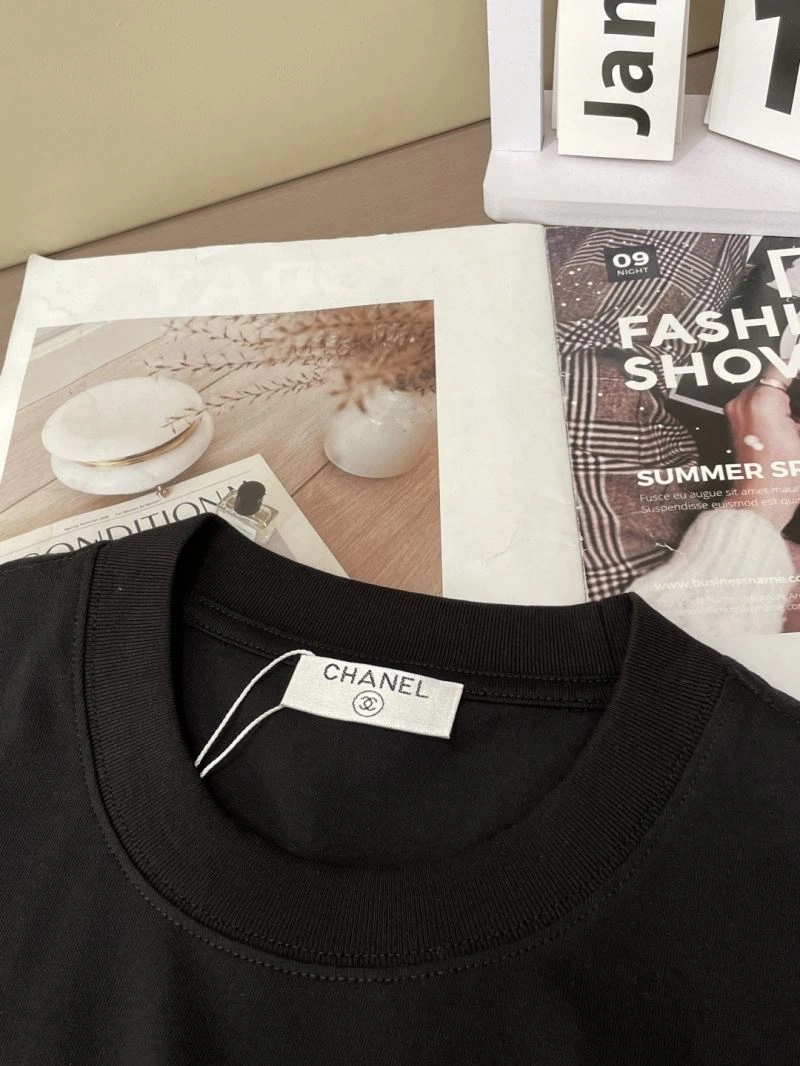Chanel T-Shirts Resilient 111357