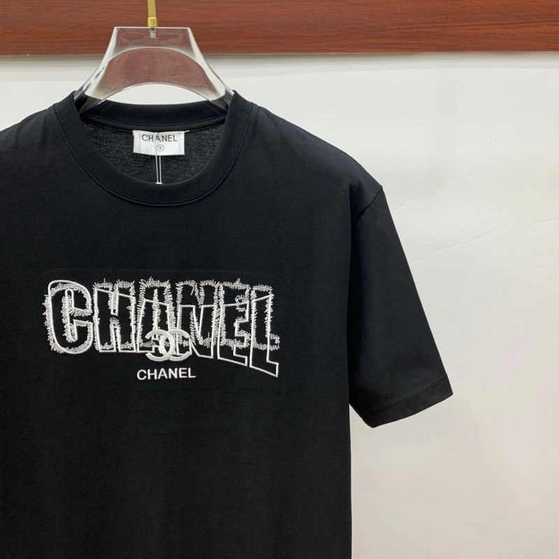 Chanel T-Shirts Versatile 111331