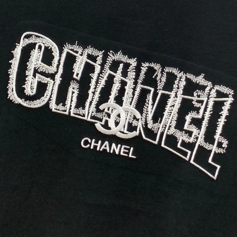 Chanel T-Shirts Versatile 111331
