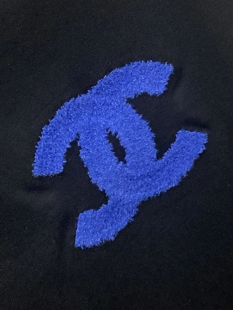Chanel T-Shirts Casual 111336