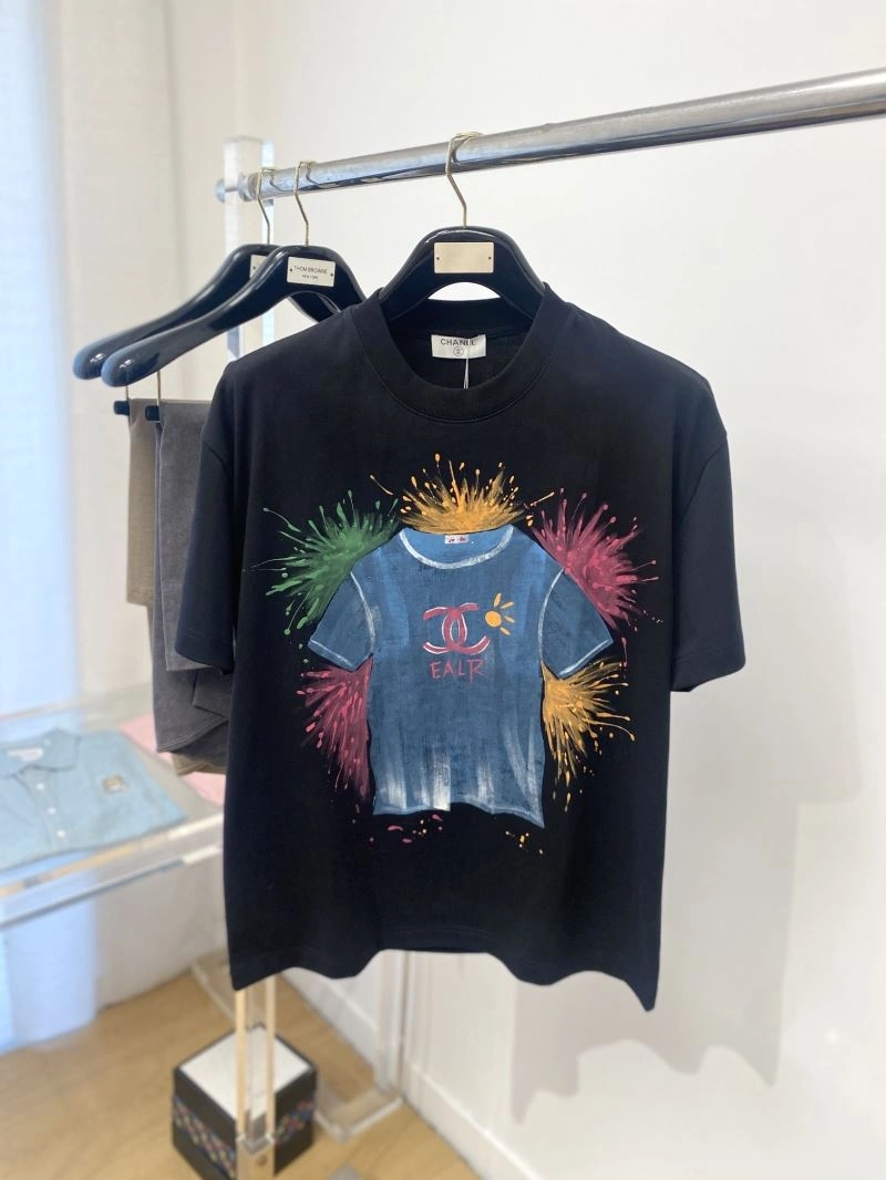 Chanel T-Shirts Lightweight 111330