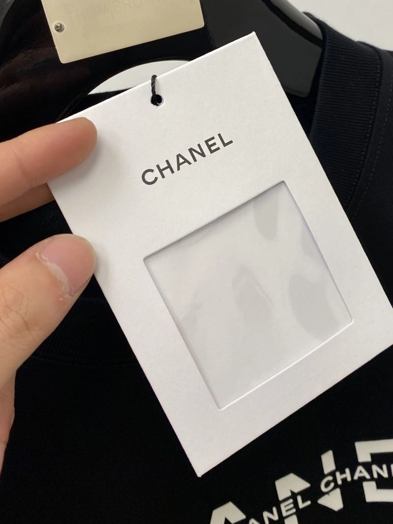 WeatherProof Chanel T-Shirts 111321