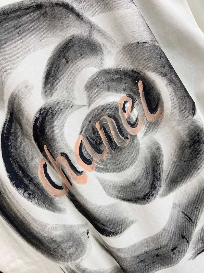 Chanel T-Shirts Casual 111308