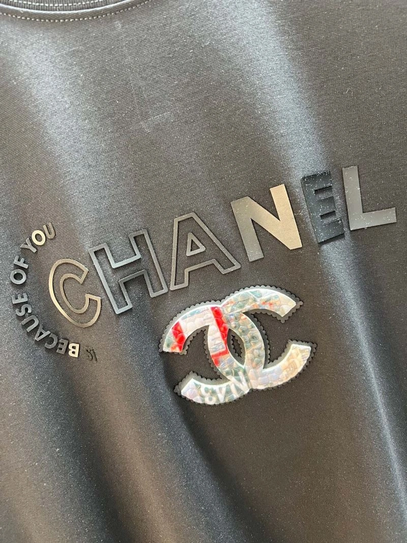 Premium Chanel T-Shirts 111297