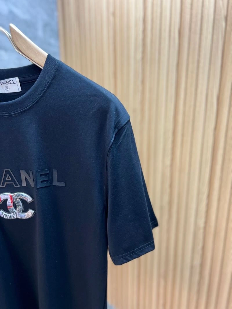Premium Chanel T-Shirts 111297