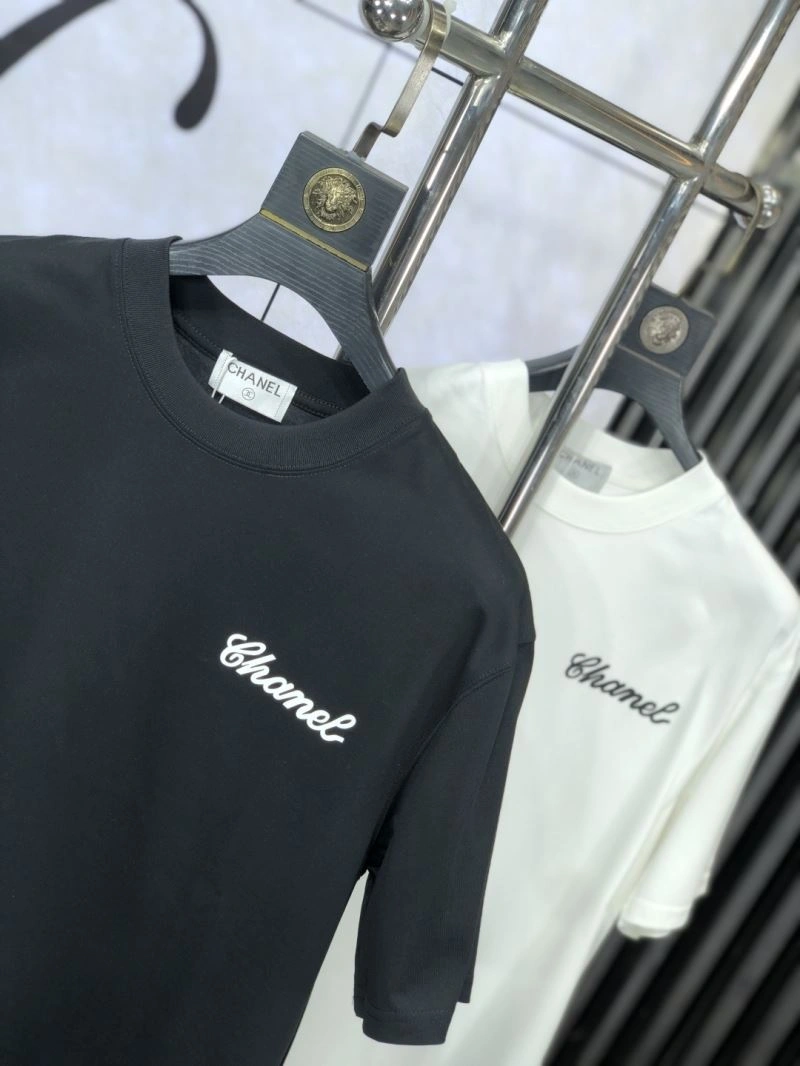 Supportive Chanel T-Shirts 111303