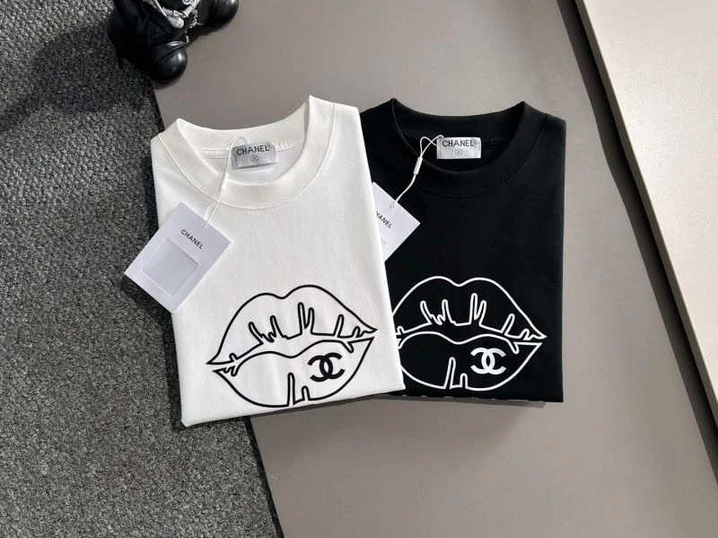Chanel T-Shirts Resilient 111306