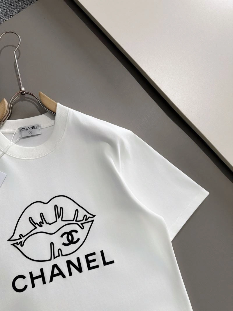 Chanel T-Shirts Resilient 111306
