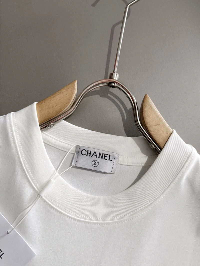 Chanel T-Shirts Resilient 111306