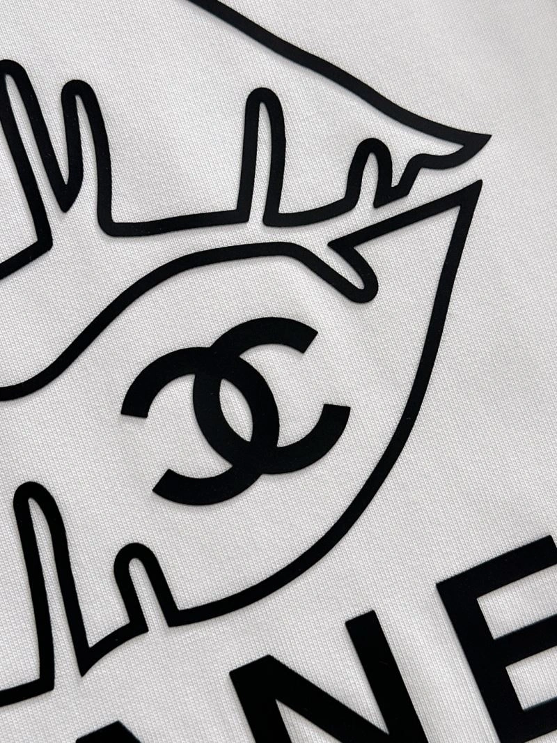 Chanel T-Shirts Resilient 111306