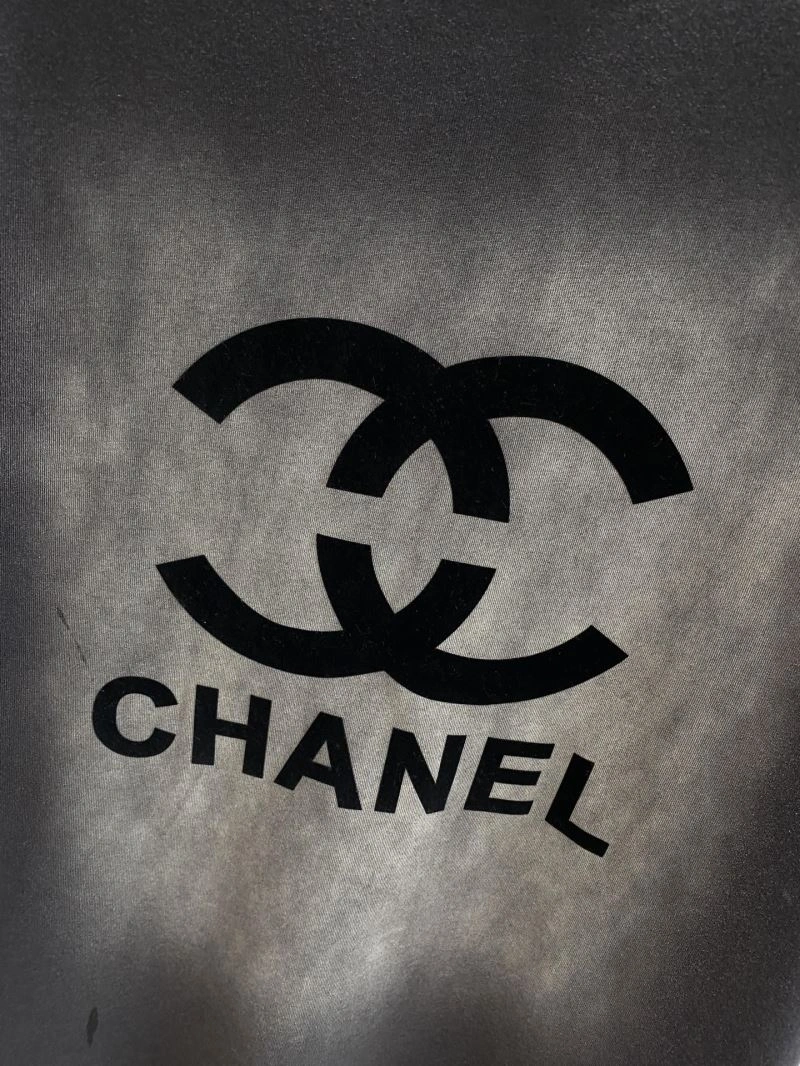 Chanel T-Shirts Resilient 111285