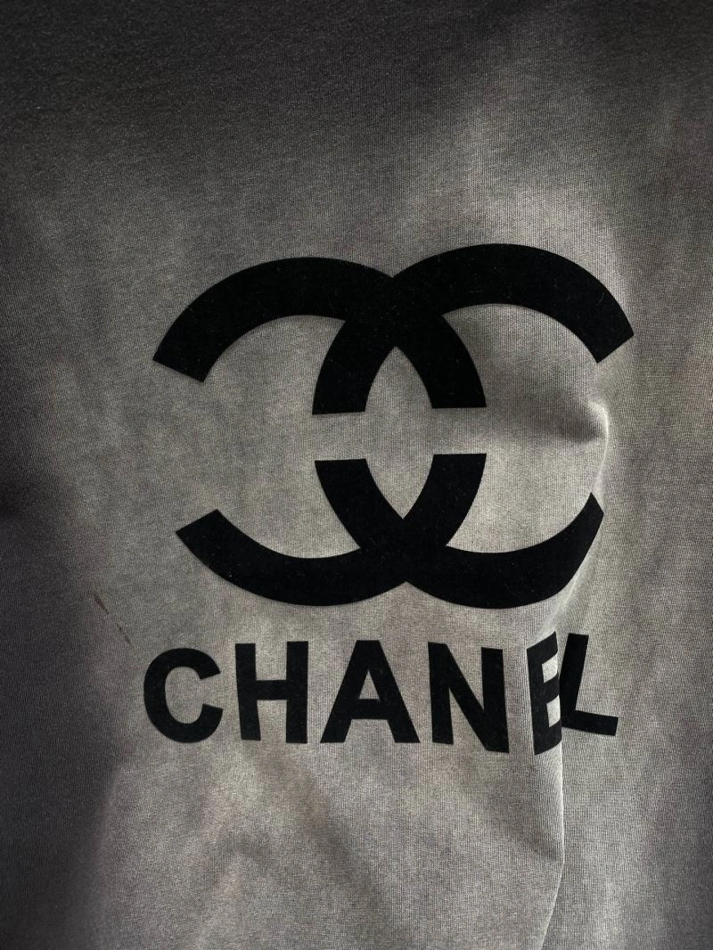 Chanel T-Shirts Resilient 111285