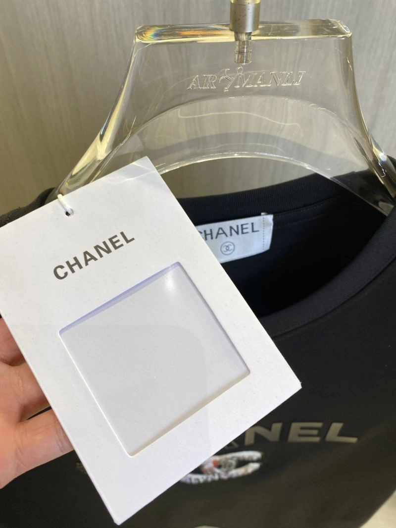 Reliable Chanel T-Shirts 111279