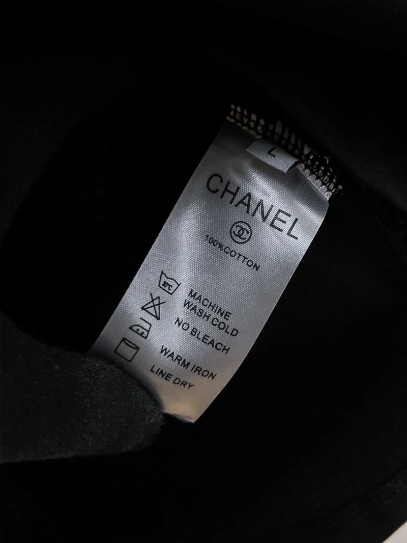 Tailored Chanel T-Shirts 111260