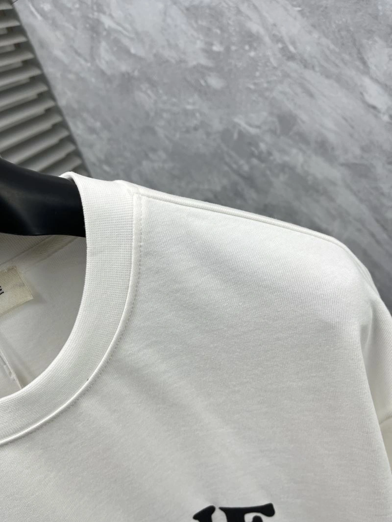 Bold Chanel T-Shirts 111249