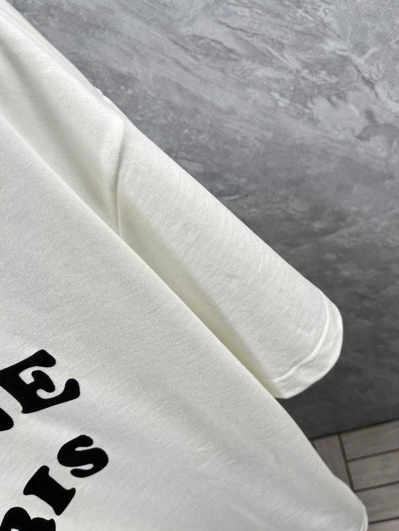 Bold Chanel T-Shirts 111249