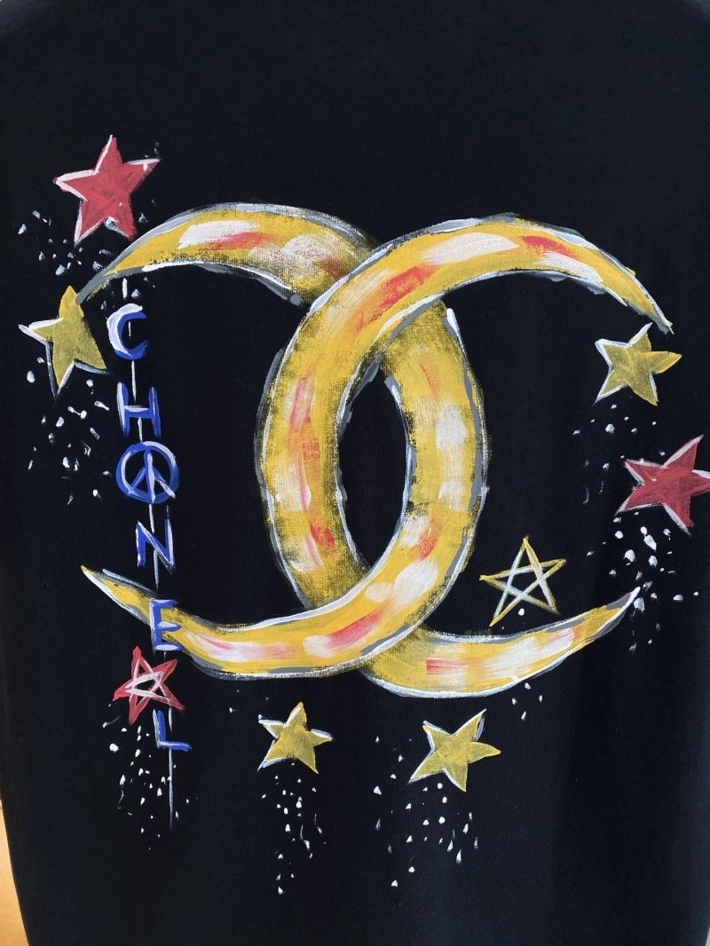 Chanel T-Shirts Casual 111250