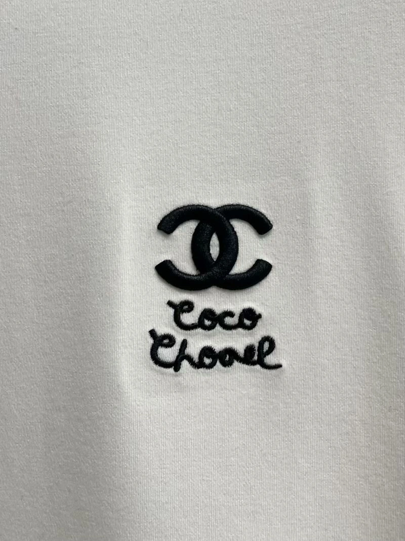 Chanel T-Shirts Unisex 111244