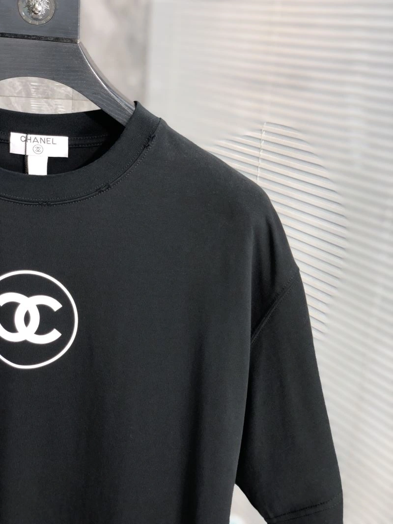 Chanel T-Shirts Stretchable 111242