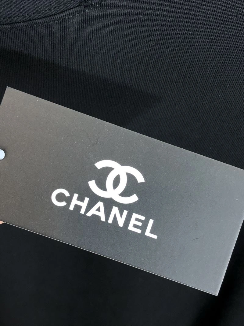 Chanel T-Shirts Stretchable 111242