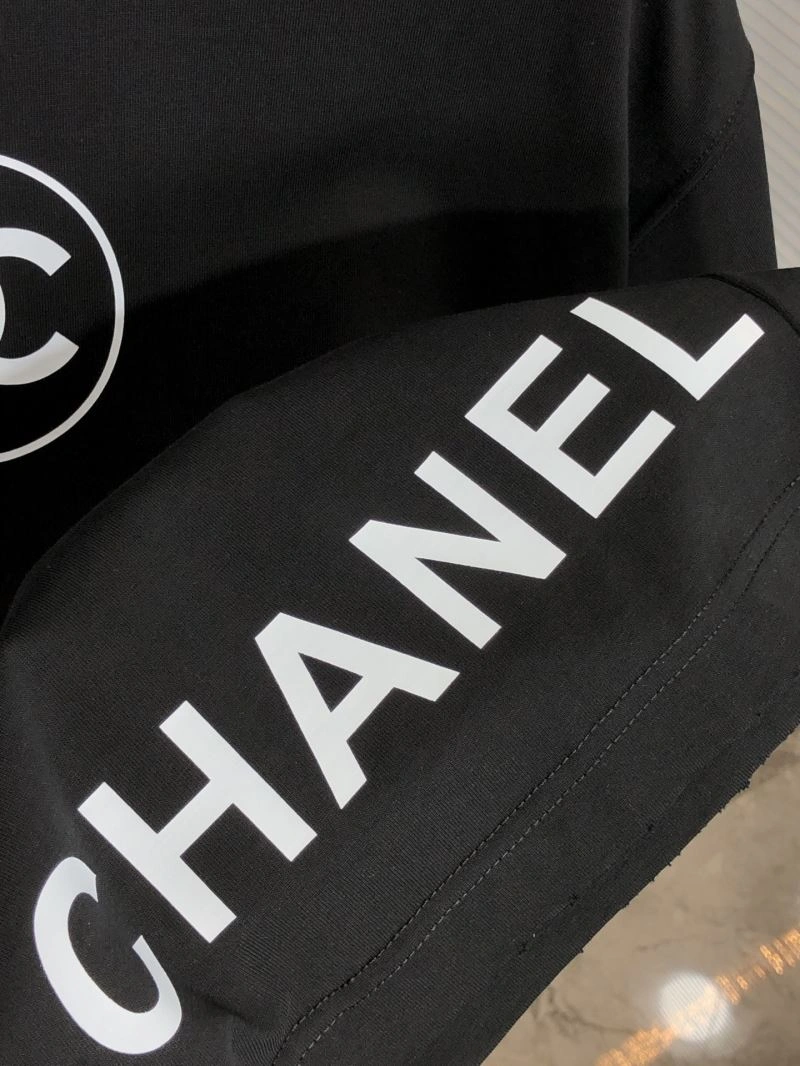 Chanel T-Shirts Stretchable 111242