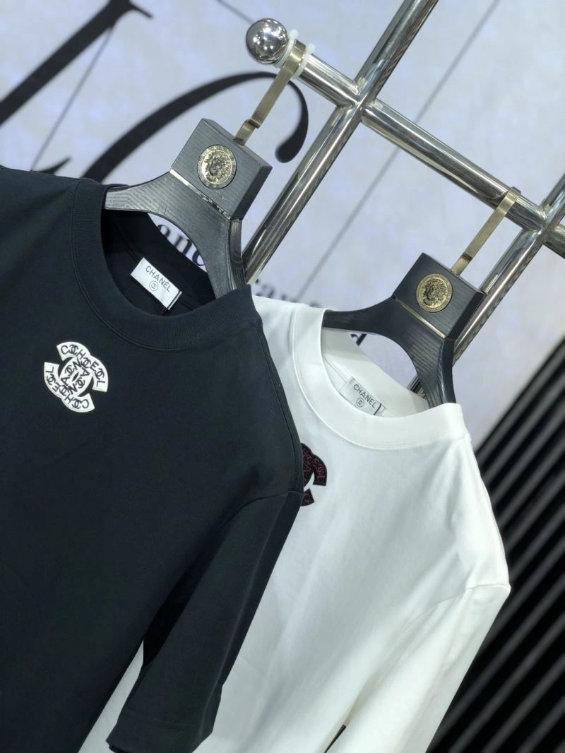 Bold Chanel T-Shirts 111236
