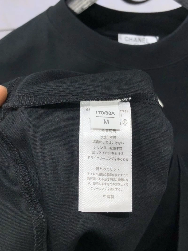 Bold Chanel T-Shirts 111236