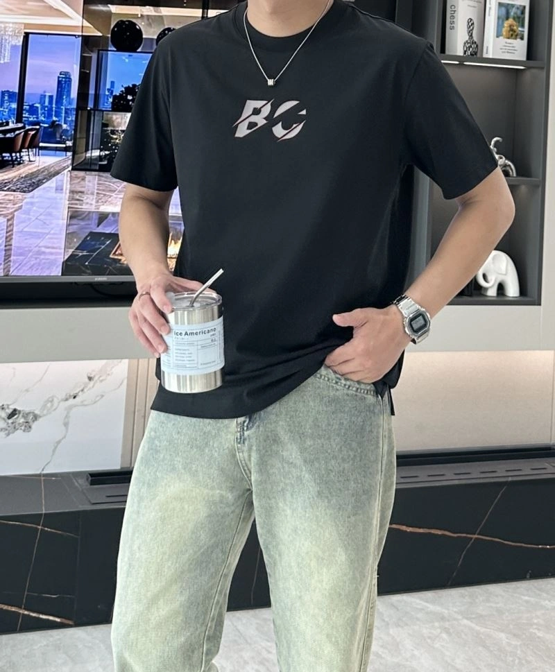 Contemporary Chanel T-Shirts 111233