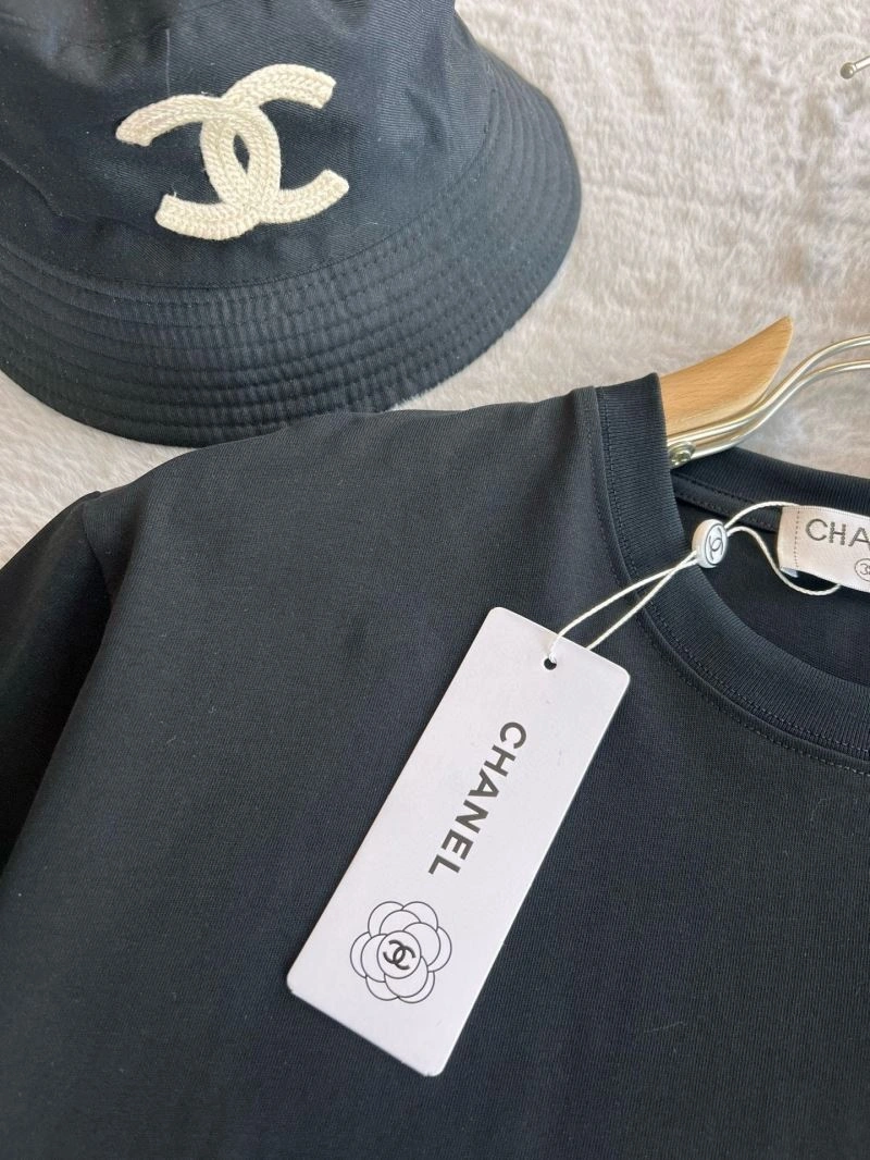 Seasonal Chanel T-Shirts 111210