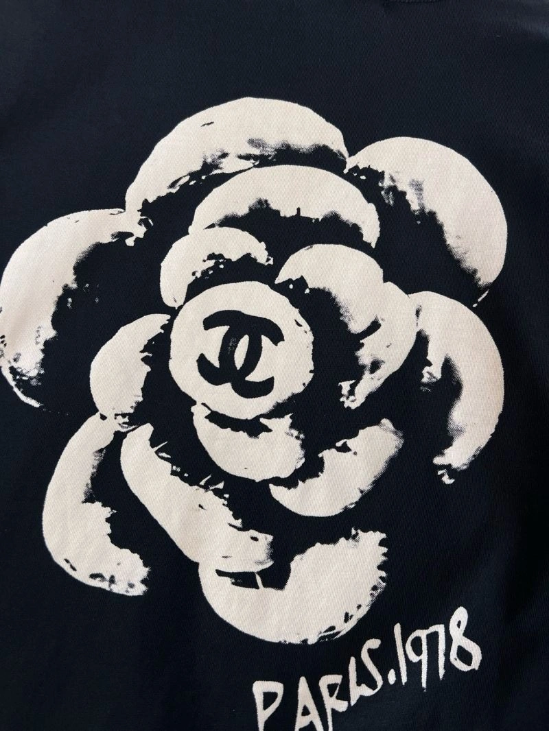 Seasonal Chanel T-Shirts 111210