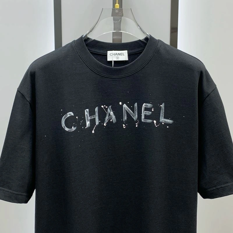 Refined Chanel T-Shirts 111207