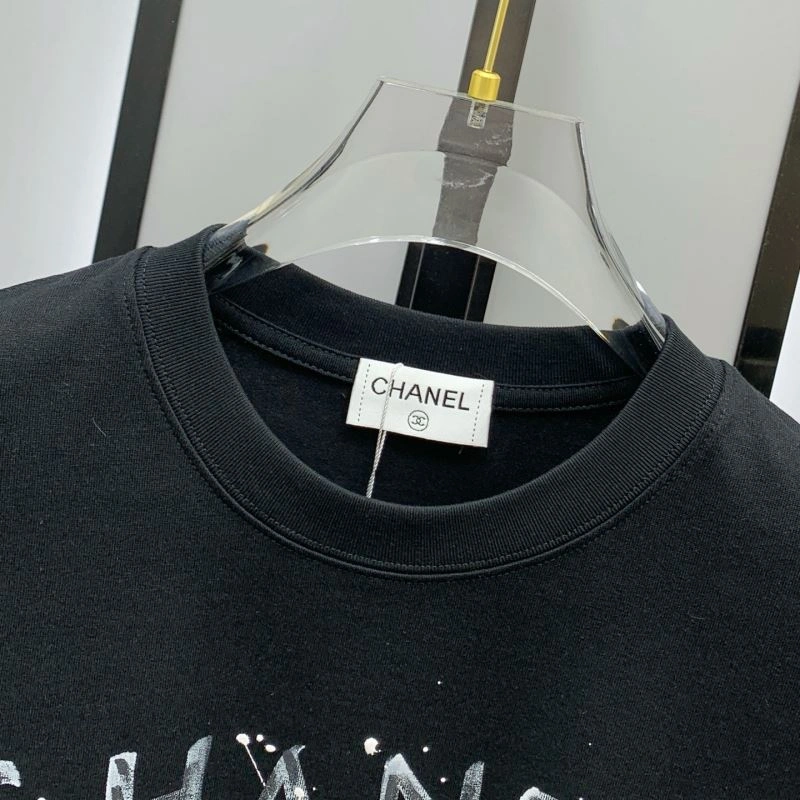 Refined Chanel T-Shirts 111207