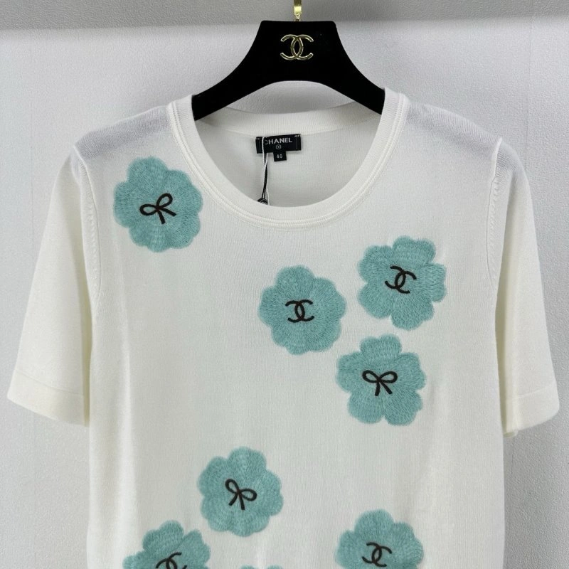 Chanel T-Shirts Bold 109699