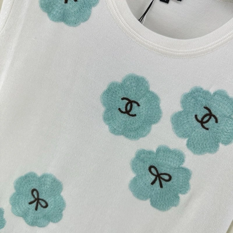 Chanel T-Shirts Bold 109699