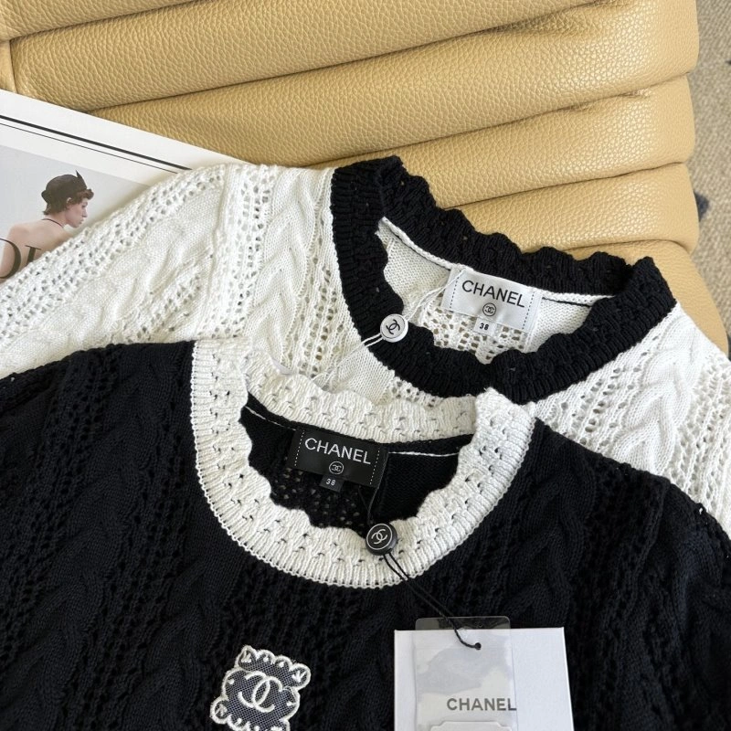 Flexible Chanel T-Shirts 109721