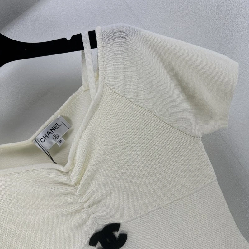 Functional Chanel T-Shirts 109719