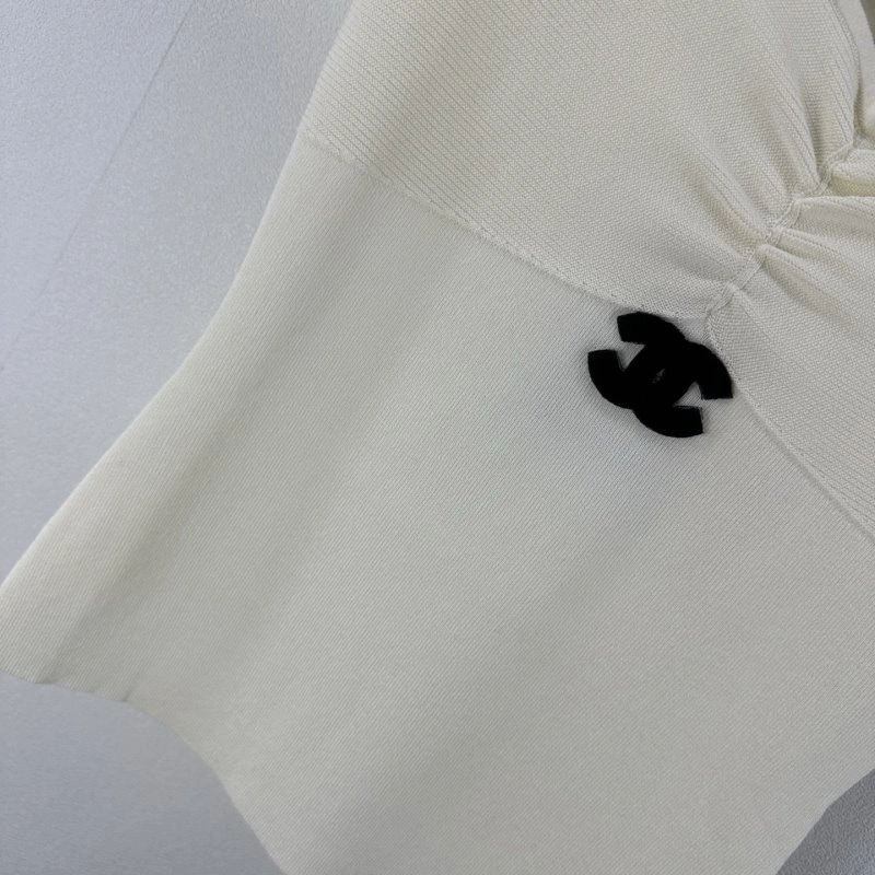 Functional Chanel T-Shirts 109719