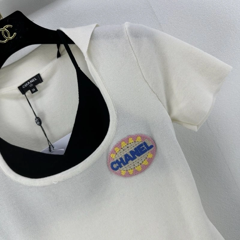 Chanel T-Shirts Youthful 109714