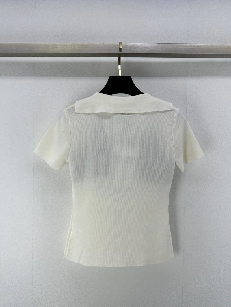 Chanel T-Shirts Youthful 109714