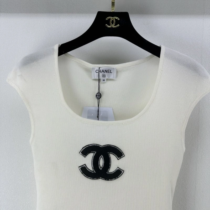 Modern Chanel T-Shirts 109710