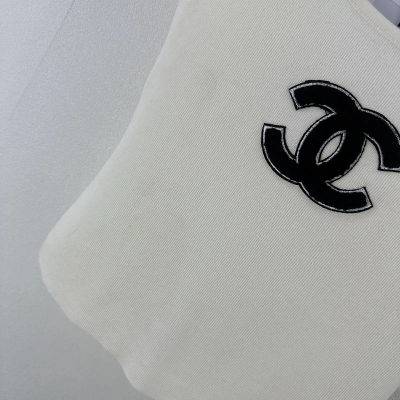 Modern Chanel T-Shirts 109710