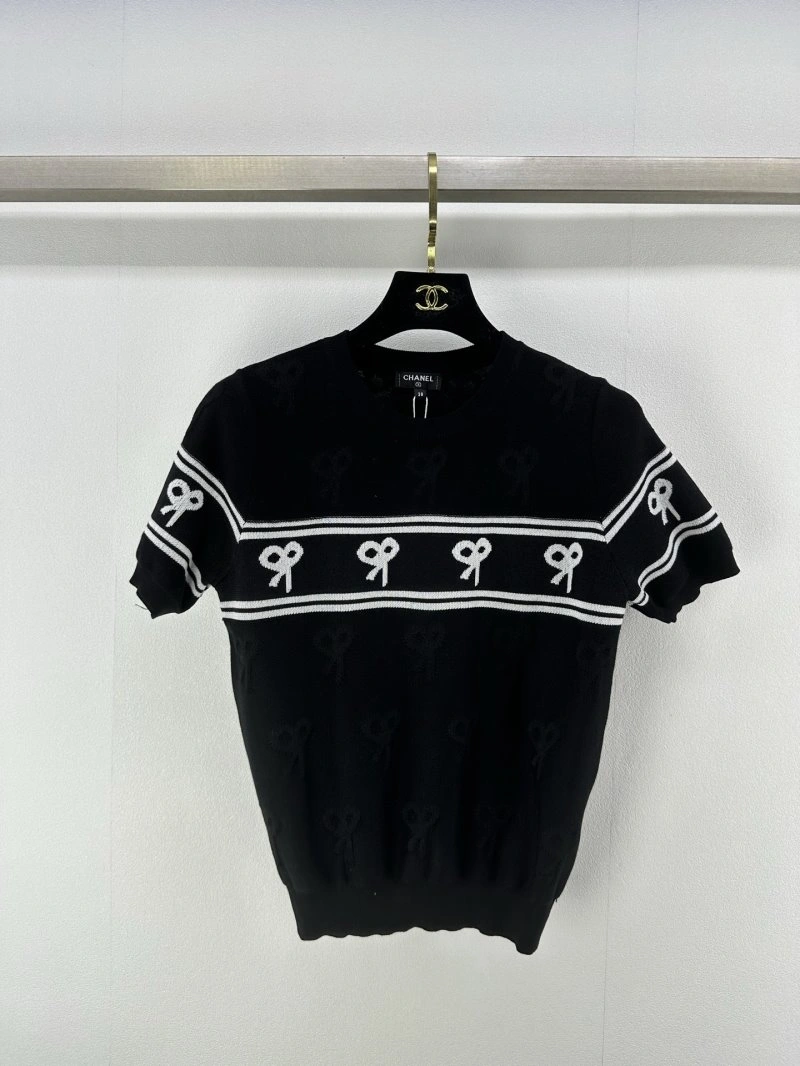 Trendsetting Chanel T-Shirts 109703