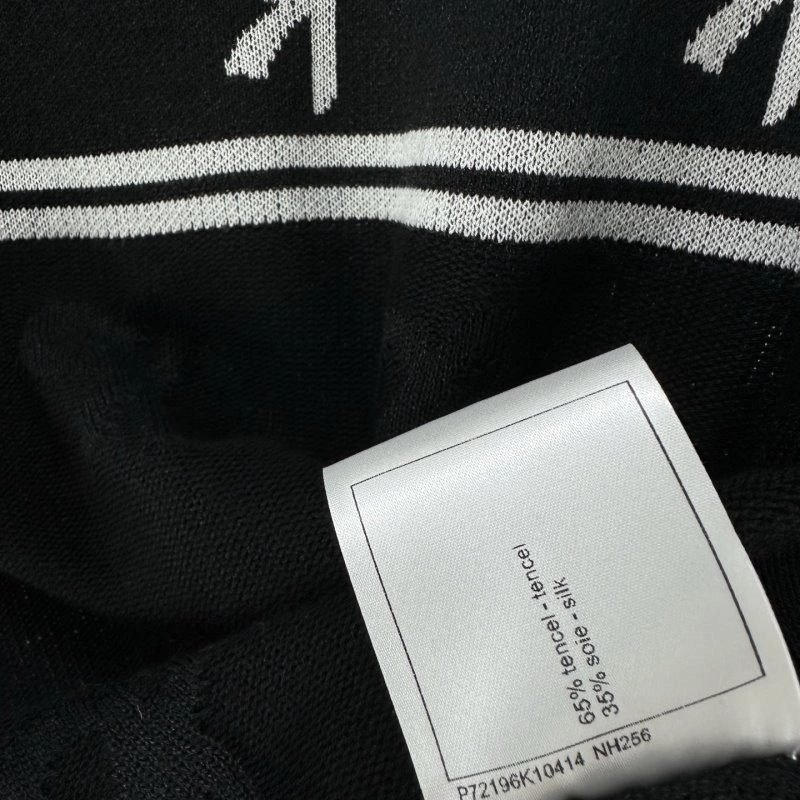 Trendsetting Chanel T-Shirts 109703