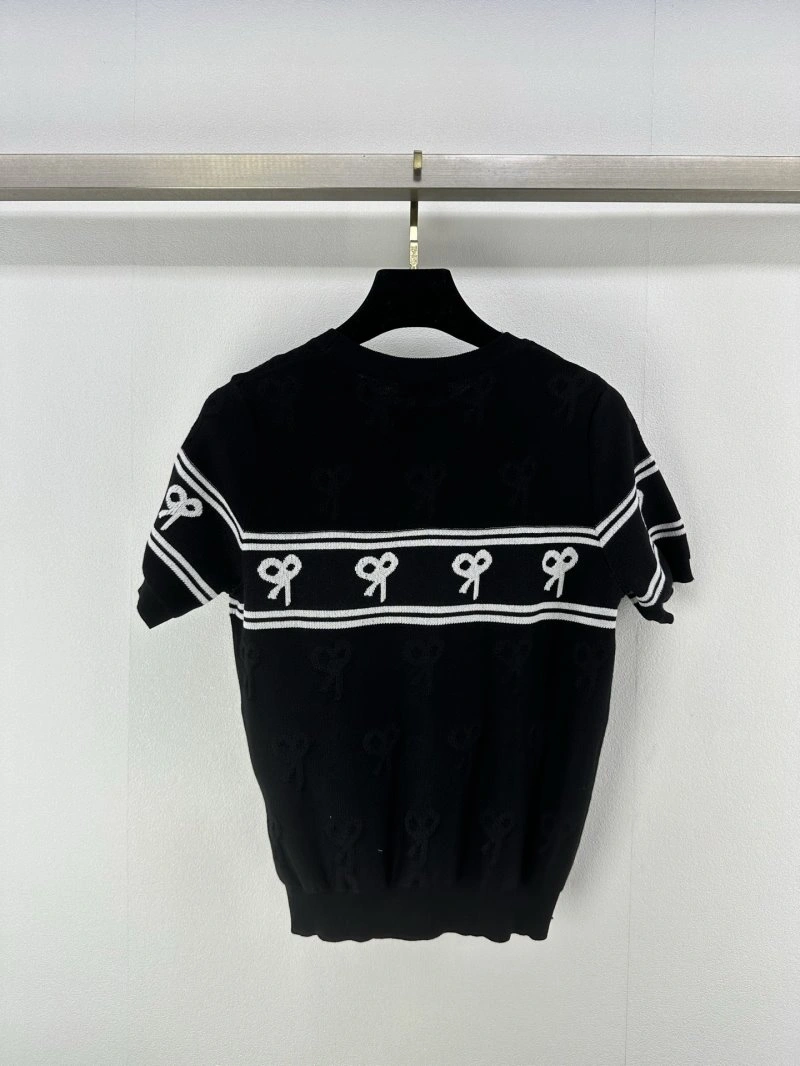 Trendsetting Chanel T-Shirts 109703
