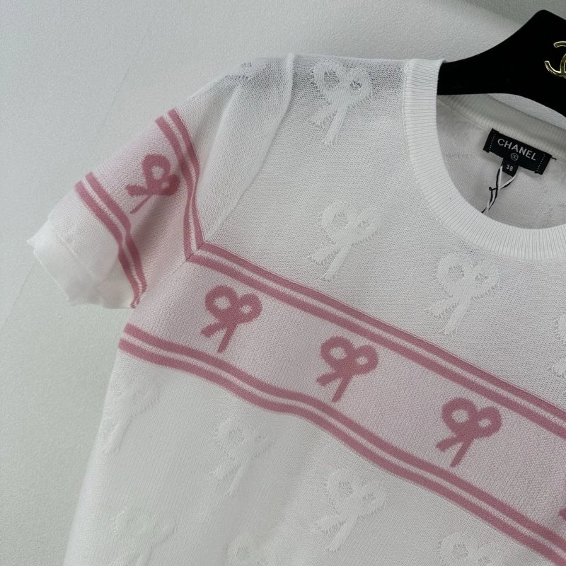 Stretchable Chanel T-Shirts 109694